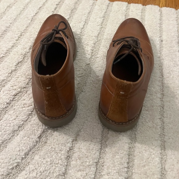 Florsheim Brown Chukka Boot - Picture 2 of 4